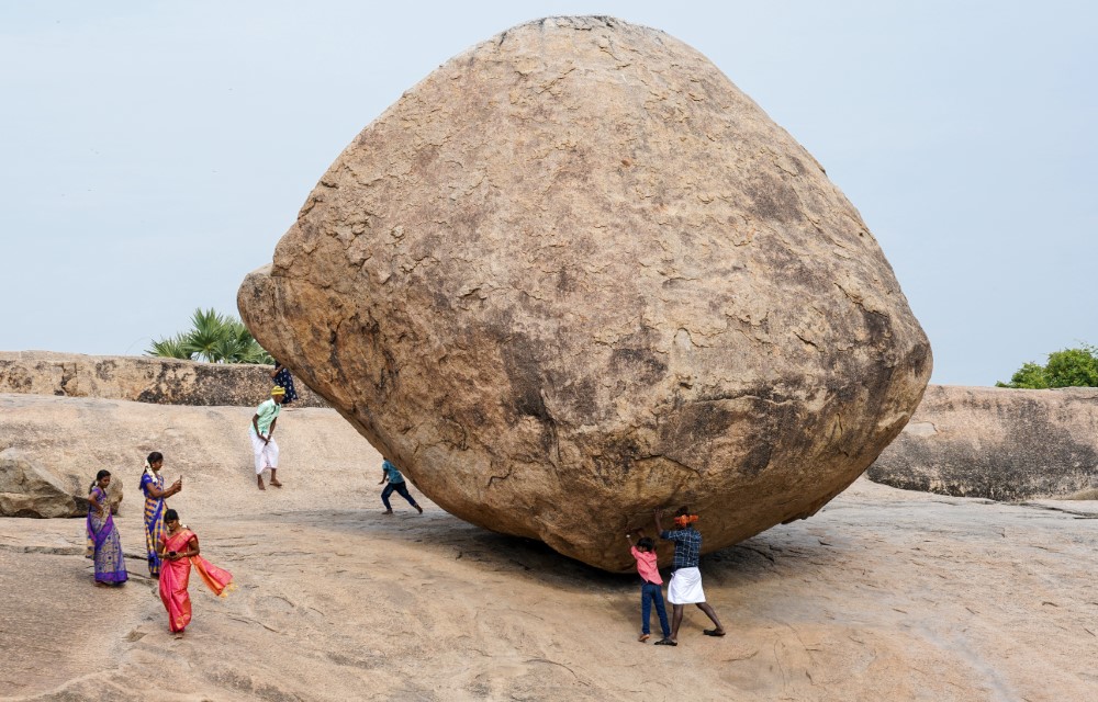 Hotel Sea Tides Attraction Pictures